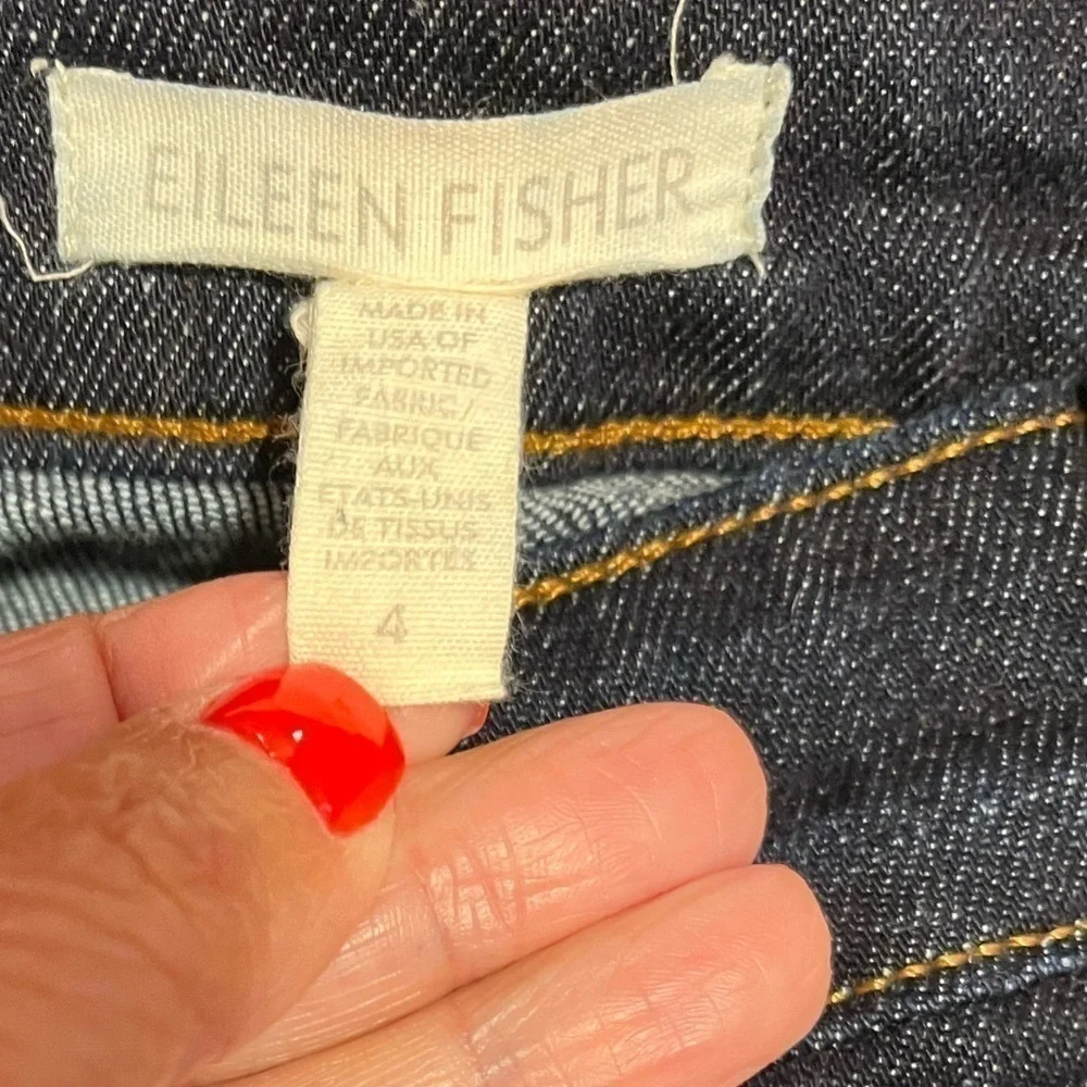 Eileen Fisher Dark Wash Straight Leg  Jeans Sz 4 EUC